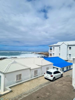 Point Village Accommodation -Linky's House
